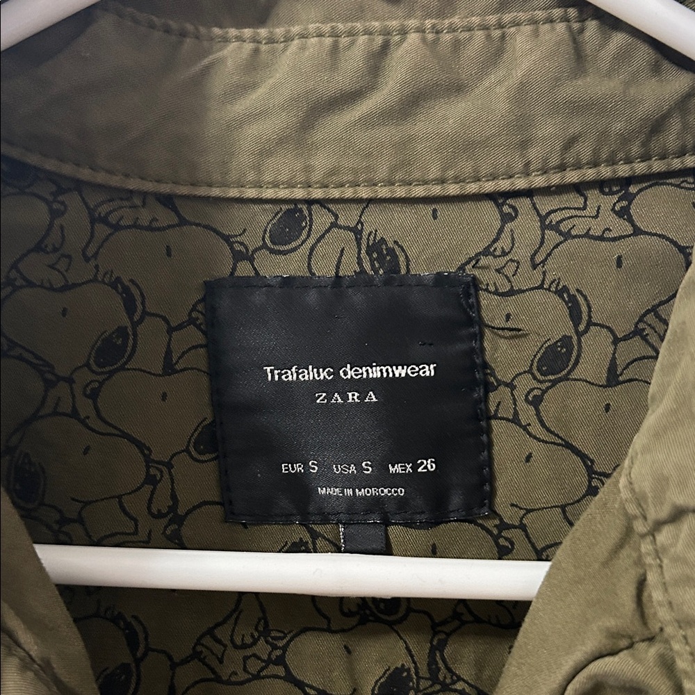 Zara Green Jumpsuit with Cartoon Accents - Picture 4 of 10